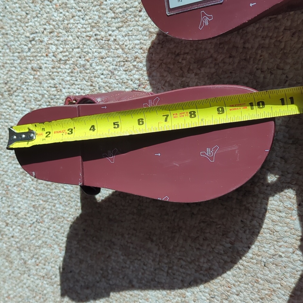 CHANEL Burgundy leather Dad sandals - Picture 13 of 17